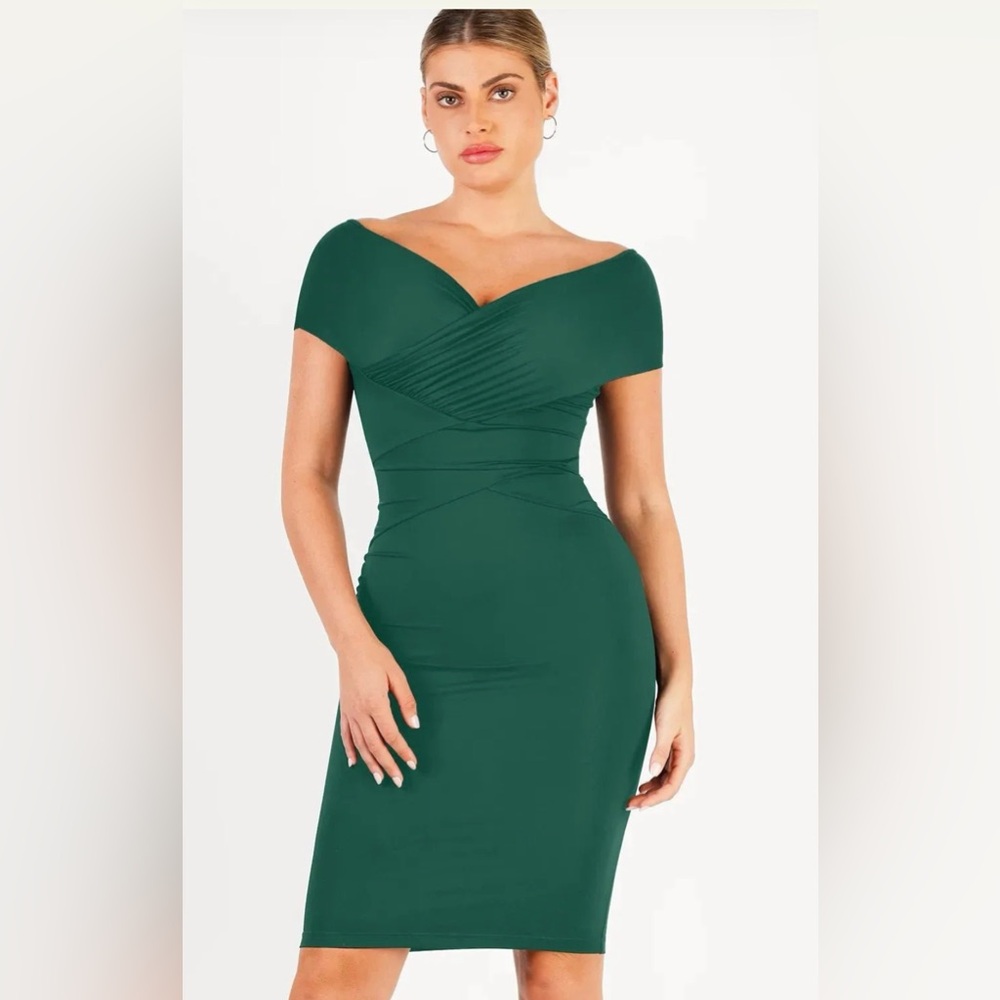Popilush Elegant Green Off-Shoulder Dress Small New With Tags